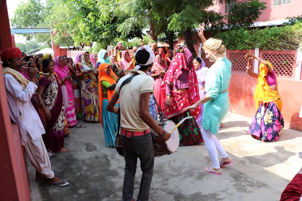 Welcoming with the first delegation of women