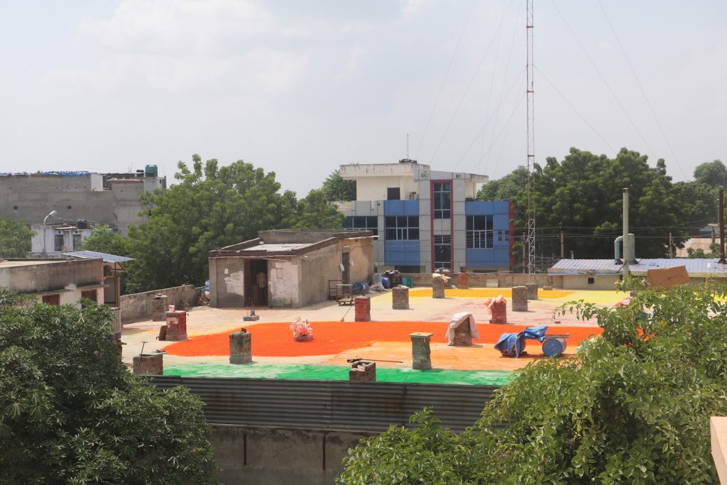 Coloured powder for temples